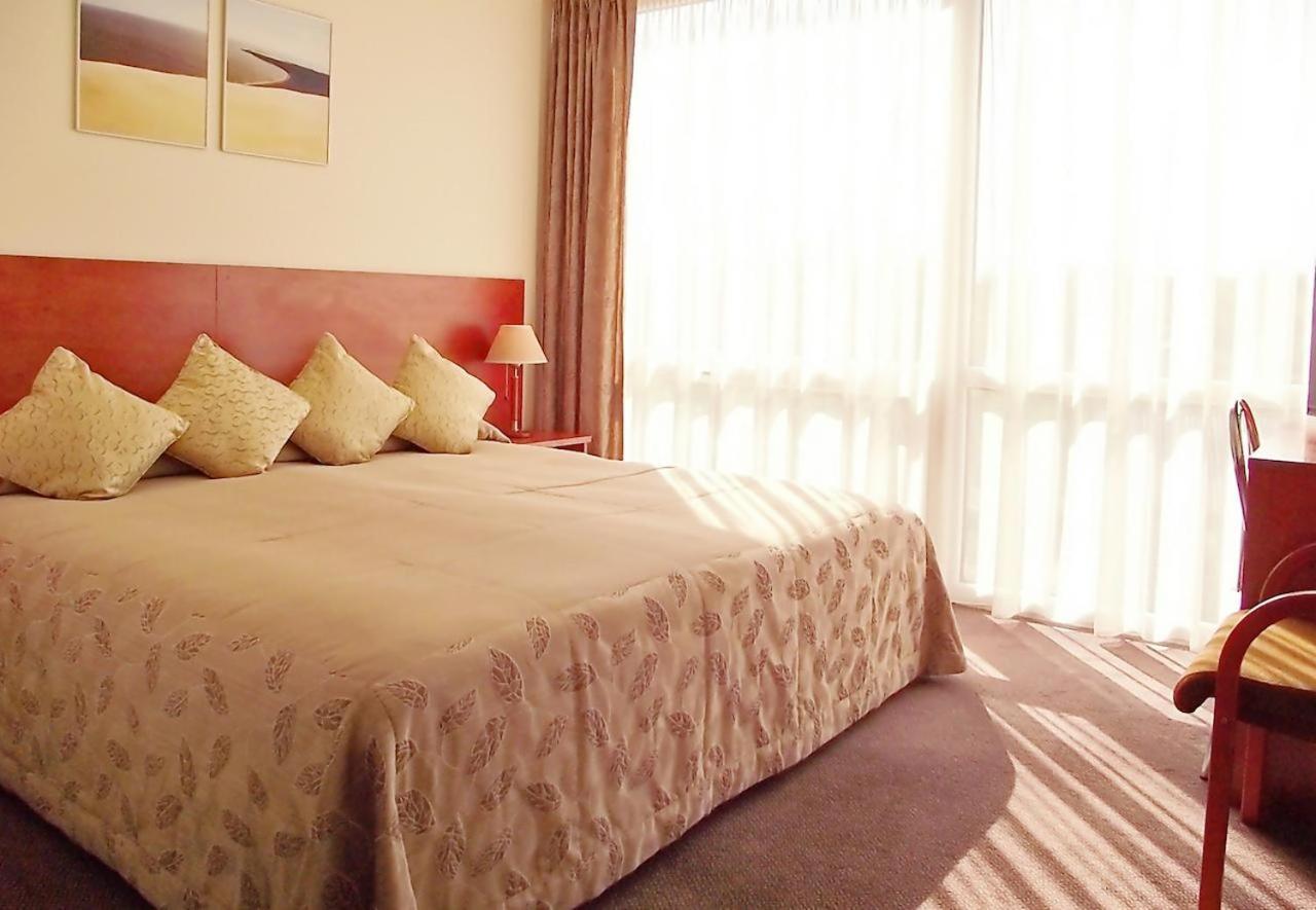 Smelyne Hotel Panevezys Exterior photo